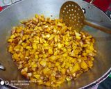 A picture of step 5 of Dry masala aloo.