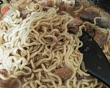 Foto langkah ke 6 dari resep Mie Goreng Sarden.