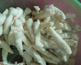 Hình bước làm 1 của món Măng muối riềng