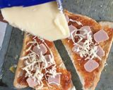 Foto langkah ke 6 dari resep Pizza Roti Tawar.