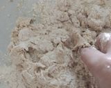 A picture of step 4 of Roghani Roti Anday ka Halwa.