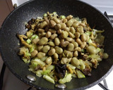 Foto del paso 5 de la receta: Habitas baby con camagrocs