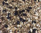 Foto del paso 3 de la receta: Granola con avena, maní y pasas de uva