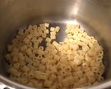A picture of step 3 of Cheesy pasta.