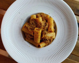 Foto del paso 10 de la receta: Rigatoni con salsa cremosa de costillas de cerdo y parmesano