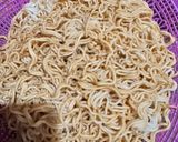 Foto langkah ke 1 dari resep Mie Goreng ala Resto.