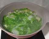 Foto langkah ke 2 dari resep Sayur Bening Tahu,Selada Air dan adonan ikan dace.