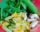 Hình bước làm 1 của món Canh chay nấm đùi gà,bông bí,mồng tơi và mướp