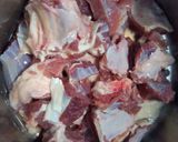 A picture of step 1 of Tumbukiza beef.