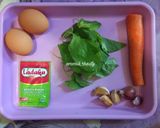 Foto langkah ke 1 dari resep Omlet sayur bawor (bayam - wortel).