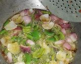 A picture of step 3 of Chilli chicken.