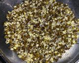 A picture of step 1 of Sprouts salad.