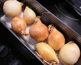 A picture of step 1 of Salt-Baked Onion Salad.