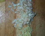 Foto del paso 2 de la receta: Chow mein de pollo (fideos fritos chinos)