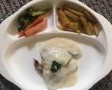 Foto langkah ke 6 dari resep Menu MPASI Revan (1tahun)Chicken breast with mushroom sauce.