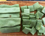 Foto del paso 3 de la receta: Arroz seco de verduras (calabacín, berenjena 🍆 pimientos 🫑...y pollo al ajillo