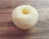 Une image de l'étape 2 de Croissant à la Pomme Façon Tatin.