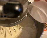 Foto del paso 7 de la receta: Torta húmeda de vainilla y coco 🥥