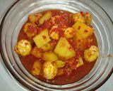 Foto langkah ke 2 dari resep Balado kentang dan telur puyuh.