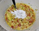 Foto del paso 7 de la receta: 🌱🍅🧀 Tarta caprese 🌱 Masa de polenta, rellena con tomate, muzzarella y pesto de albahaca 🧀🍅🌱#sintacc