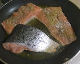 Foto del paso 3 de la receta: Salmón con crema de queso