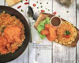 Gambar langkah 12 resipi Nasi Goreng Chicken Chop.