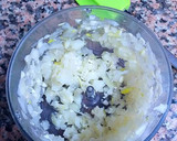 Foto del paso 3 de la receta: Albóndigas de pollo en salsa reducida de calabacines al curry