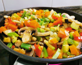 Foto del paso 1 de la receta: Tallarines con verduras y soja
