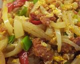 รูปขั้นตอนการทำที่ 3 ของ โชลิโซผัดไข่ (แหนมไฮโซ)