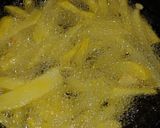 Foto del paso 2 de la receta Chuletas de cordero mallorquín fritas con ajos, laurel, oliva virgen
