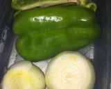 Foto del paso 1 de la receta: Empanadas Caseras y al Horno: Masa Integral - Relleno de Carne, Morrón Verde, Cebolla y Huevo