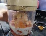 A picture of step 3 of Papaya Smoothie.