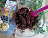 Foto del paso 3 de la receta: Hamburguesas de quinoa, remolacha y espinacas
