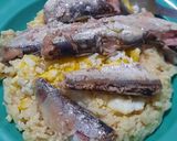 Foto del paso 3 de la receta: Arroz con sardinas y huevo revuelto