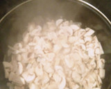 Foto del paso 4 de la receta: Guiso de patatas con champiñones y anacardos