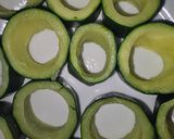 Foto del paso 2 de la receta: Calabacín relleno de atún