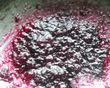 A picture of step 2 of Beetroot suji laddoo.