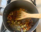 A picture of step 2 of Veg pulao.