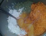 Foto del paso 2 de la receta: Fainá con verduras (zapallitos y zanahorias=