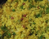 A picture of step 3 of Kanda poha.