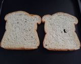 Foto langkah ke 1 dari resep Roti panggang telur.