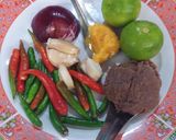 รูปขั้นตอนการทำที่ 1 ของ น้ำพริกกะปิผักสด