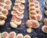 A picture of step 1 of Sausage bread.