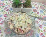 A picture of step 4 of Apple and cabbage salad.