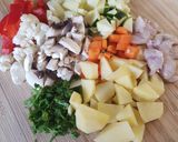 Nyári csirkemell zöldségekkel recept fázis 2 fotója