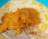 Foto langkah ke 2 dari resep Donut Labu Empuk dan Lembut.
