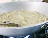 Foto langkah ke 10 dari resep Stik bawang renyah gurih tanpa telur.