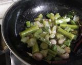 A picture of step 2 of South Indian Sambhar.