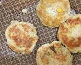 Foto del paso 4 de la receta: Tortitas de pollo y papa sin harina