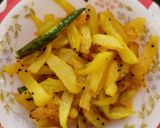 A picture of step 3 of Raw papaya sabji.